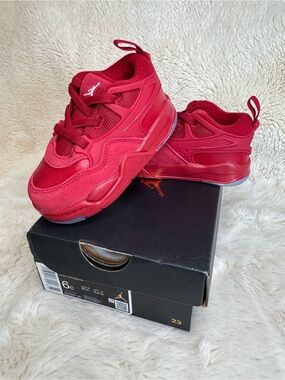 New in Box - Red Jordan 4 RM Sneakers - Size 6C